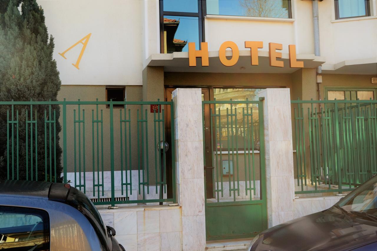 Hotel Perla Gorna Oryakhovitsa Eksteriør bilde